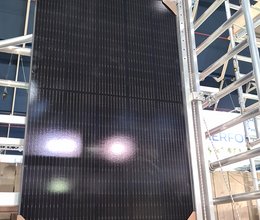 Solarmodule ergonomisch aufs Dach heben