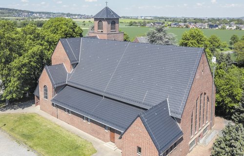 Kirchendach rundum erneuert