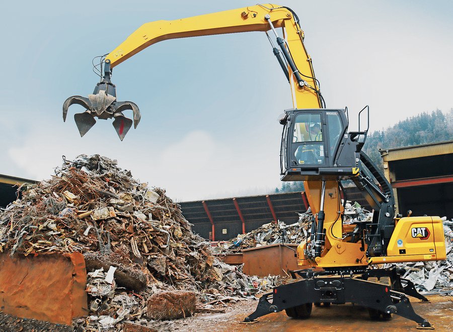 Caterpillar Baumaschinentransporter Abbrucharbeiten