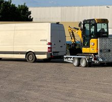 Neuer Lader für Glasfaserausbau Caterpillar Glasfaserausbau Bagger und Lader