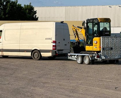 Caterpillar Glasfaserausbau Bagger und Lader