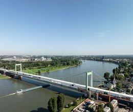 Auf Baubehelfe der Infrastruktur spezialisiert