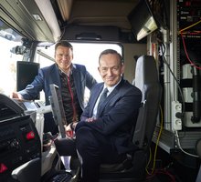 Bundesverkehrsminister bei Premiere dabei MAN Autonome Fahrzeugsysteme Nutzfahrzeuge