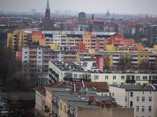 Mieterbund und BUND: Bündnis fordert gerechte Kostenaufteilung bei Wohnungssanierungen