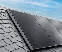 Aufdach-Photovoltaiksystem für Schiefer