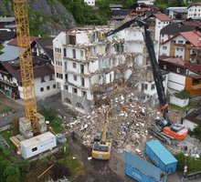 Hotelabbruch im Ötztal in Tirol Moosleitner Recyclingmaterial Abbrucharbeiten