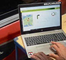 Aus vielen Handgriffen werden wenige Klicks OneStop Pro Software Digitalisierung