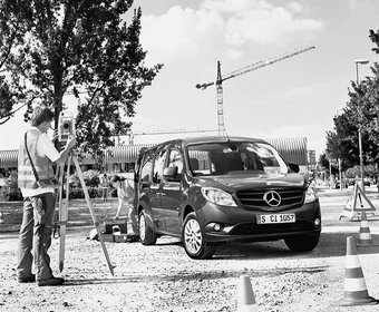 Mercedes-Benz Transport und Arbeitsfahrzeuge Nutzfahrzeuge