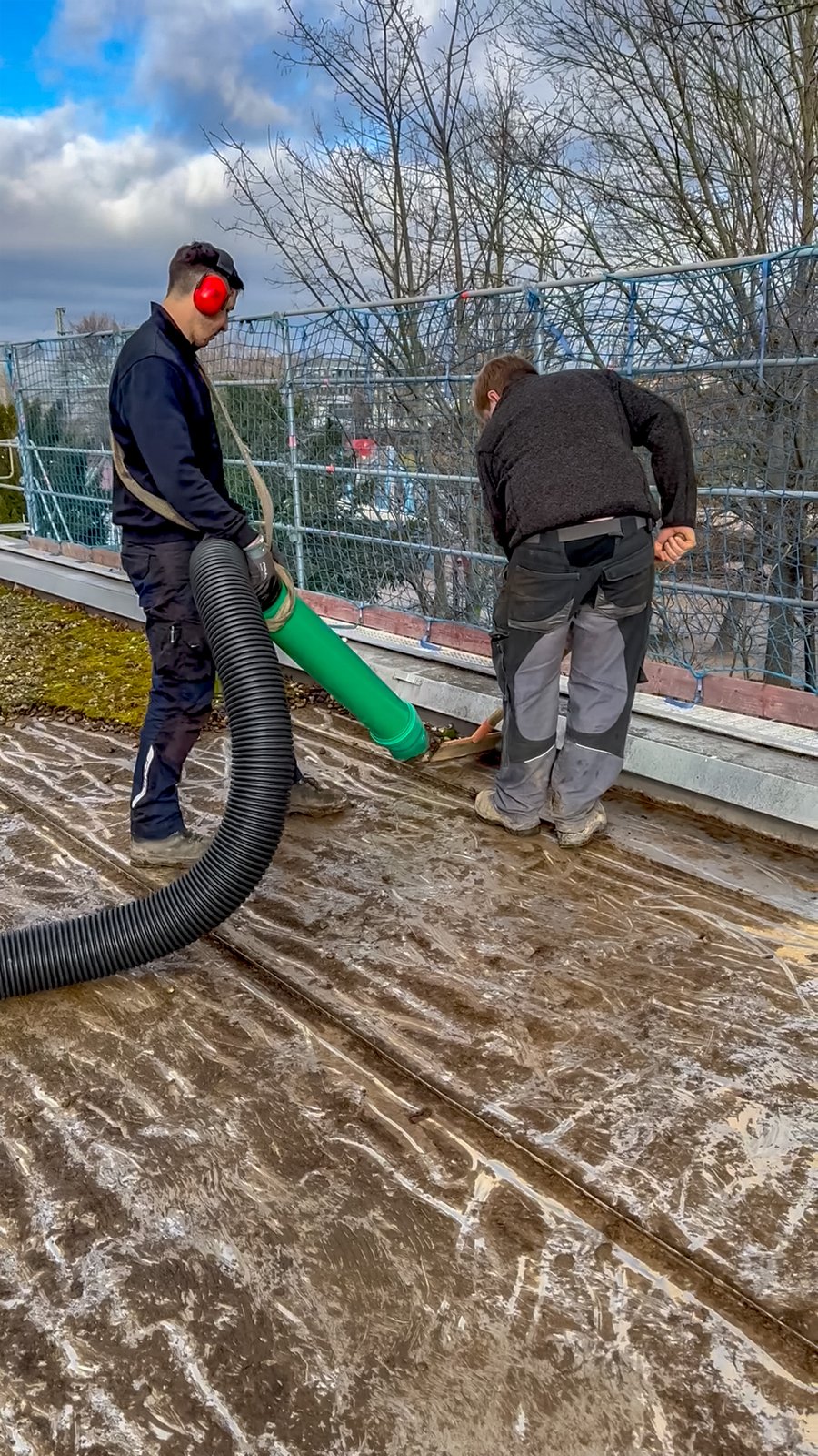 MTS Saugbagger Erdbau und Grundbau