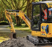 Erster vollelektrischer Minibagger Caterpillar Elektrobagger Alternative Antriebe