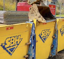 Neue Trägerverbauplattenwand in Neuss SBH Schalungssysteme Traktoren