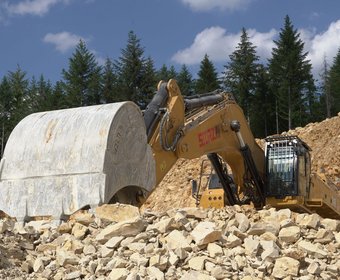 Zeppelin Bagger und Lader