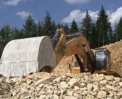 Zeppelin Bagger und Lader