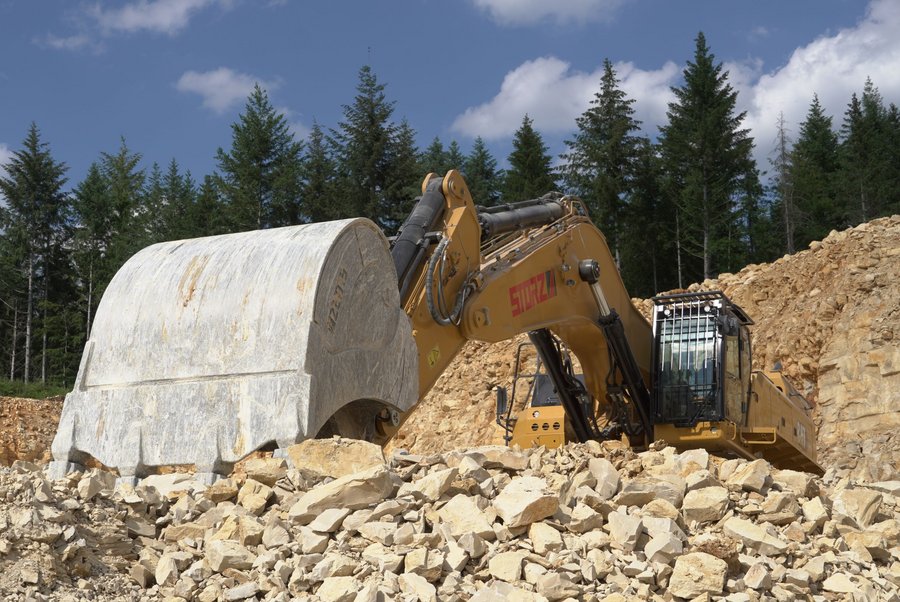 Zeppelin Bagger und Lader