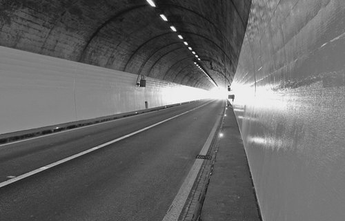 Tunnelbeschichtung in Rekordzeit aufgetragen