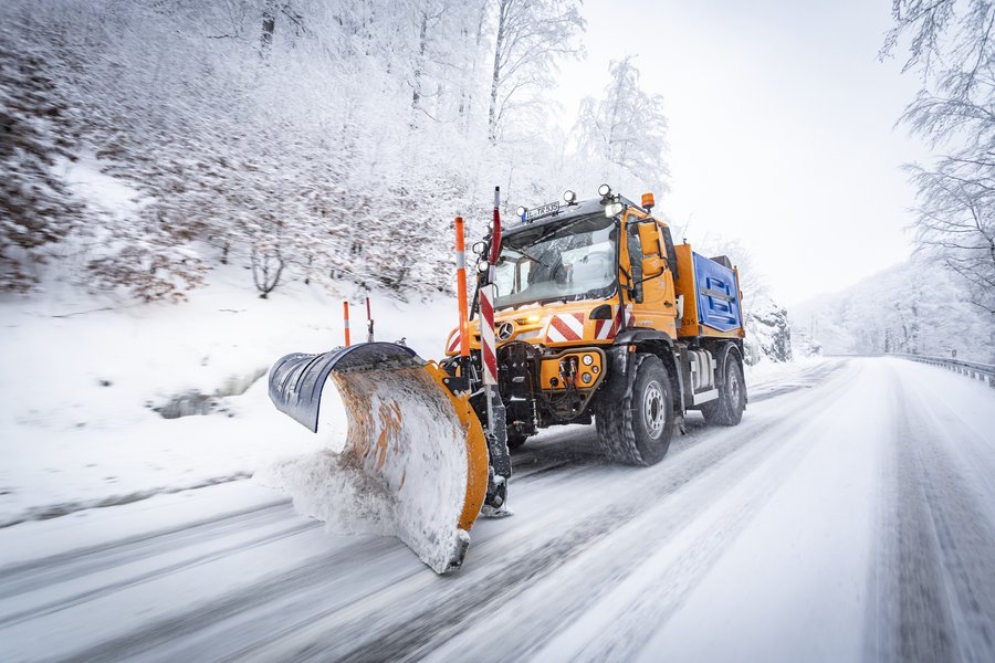 Mercedes-Benz Unimog Anbaugeräte