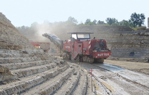 Mining-Großfräsen von Kutter bewähren sich im Steinbruch