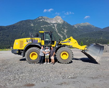 Komatsu Radlader Bagger und Lader