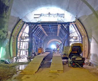 Mooser-Schwingungstechnik Tunnelbau
