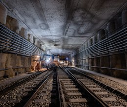 Tunnelbauspezifische Sanierung mit Brandschutzputz versehen
